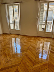 Plinthes et murs remis au propre